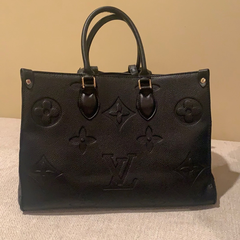 Louis Vuitton Empreinte Onthego MM Tote